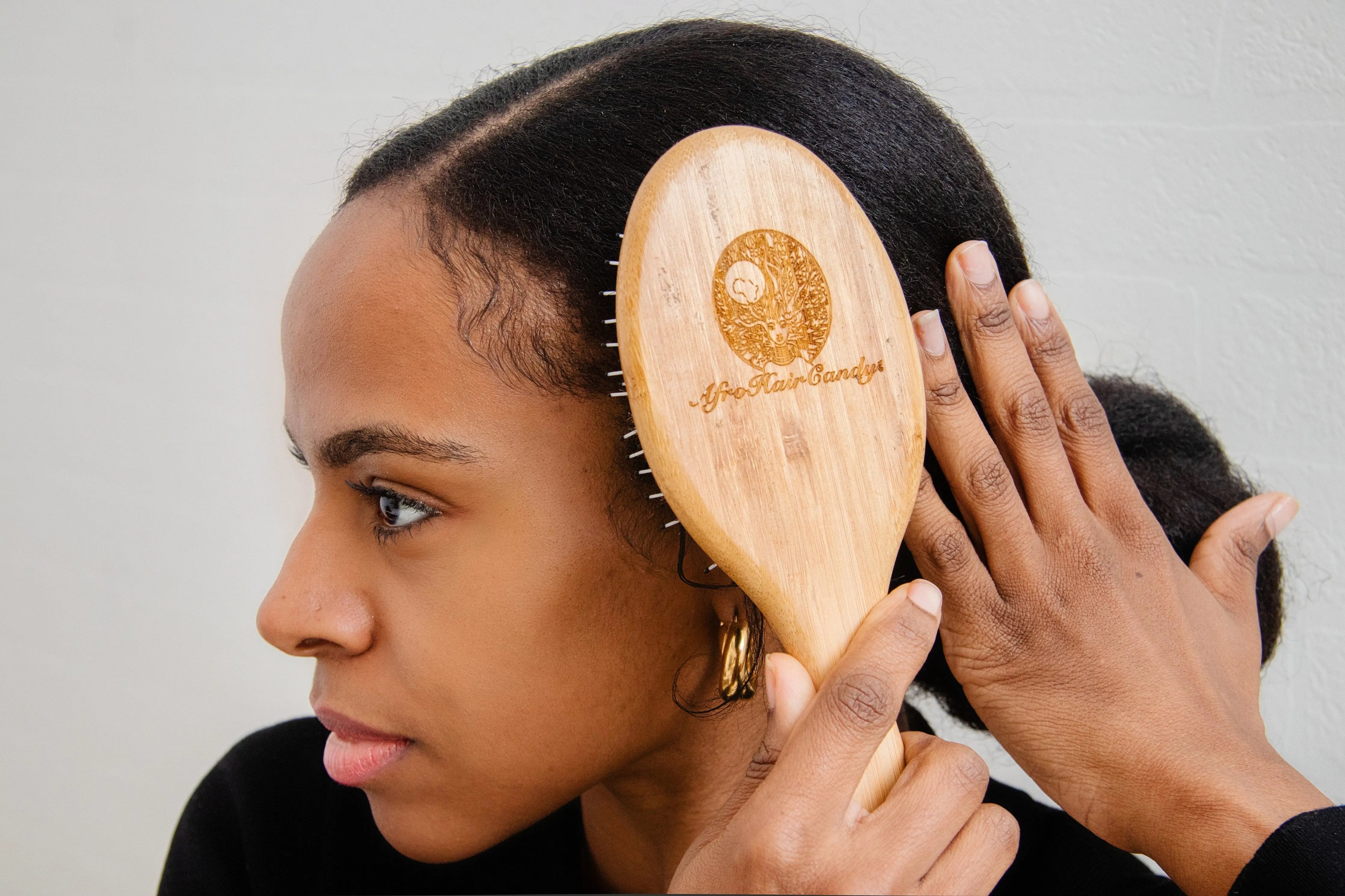 Smoothing Bamboo Hair Brush – Natural, Eco-Friendly & Anti-Static
